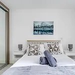 Cozy London Apartment With 2 Bedrooms